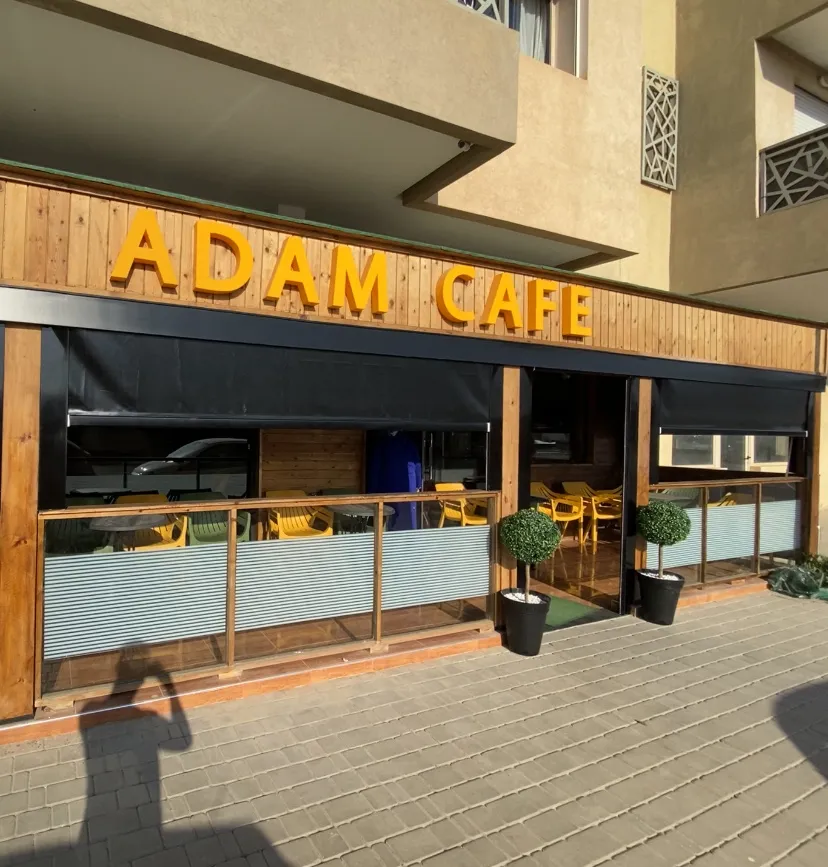 Adam café